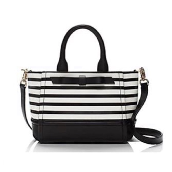 kate spade Handbags - KATE SPADE Gigi in Chelsea Park Patent purse